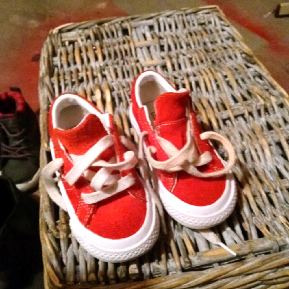 Toddler 1star Converse shoes